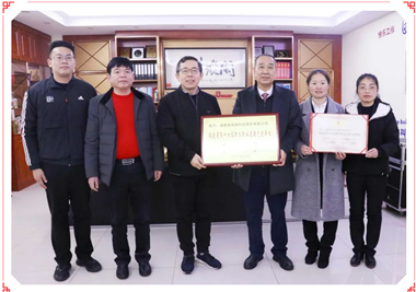 十大娱乐老平台再添佳绩，泉州市总工会党组书记、常务副主席韩卫华一行莅临指导工作