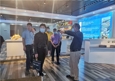 脚踏实地，行稳致远——泉州市应急管理局副局长张树武一行莅临十大娱乐老平台考察安全生产标准化工作